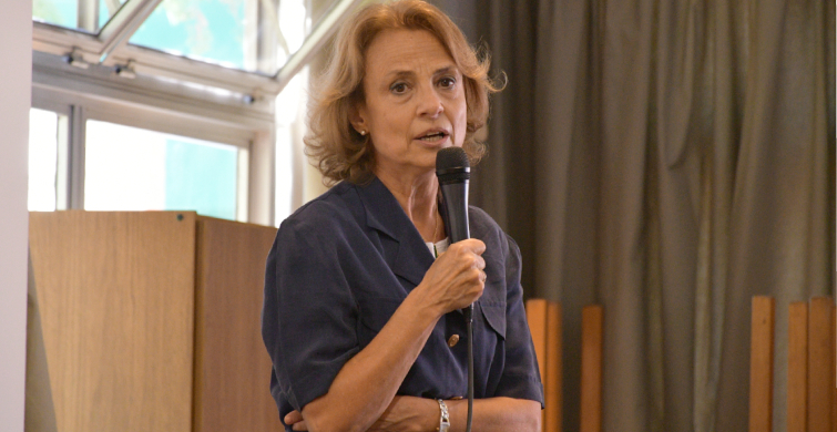 Centros-Maria-Espinola-3.jpg